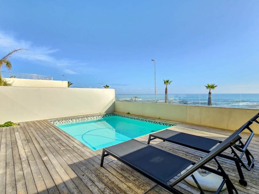 3 Bedroom Property for Sale in Mouille Point Western Cape